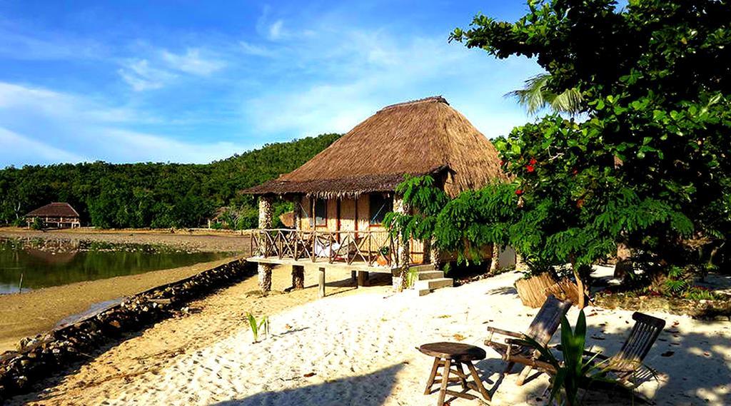 Coral Bay Beach And Dive Resort Busuanga Bilik gambar